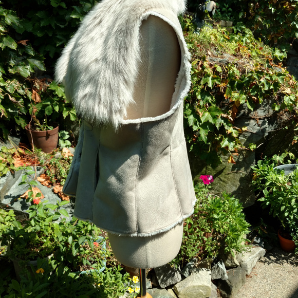 NIC+ZOE cream faux shearling/fur vest - Picture 8 of 8
